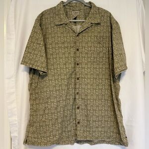 L.L. Bean Men's Casual Patterned Green Shirt